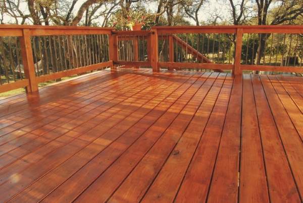 Taulbee Painting Deck Staining